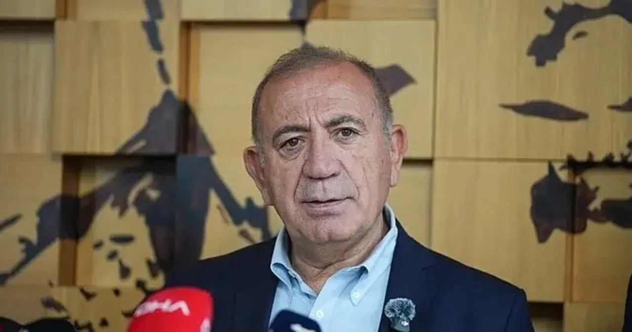 Gürsel Tekin'in görevine son verildi