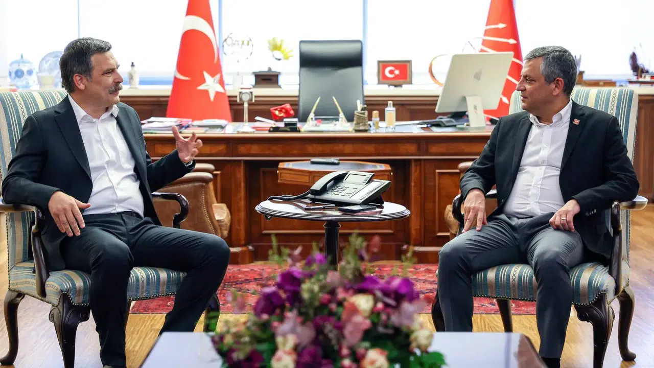 TİP Heyetinden CHP Genel Başkanı Özel'e Destek Ziyareti