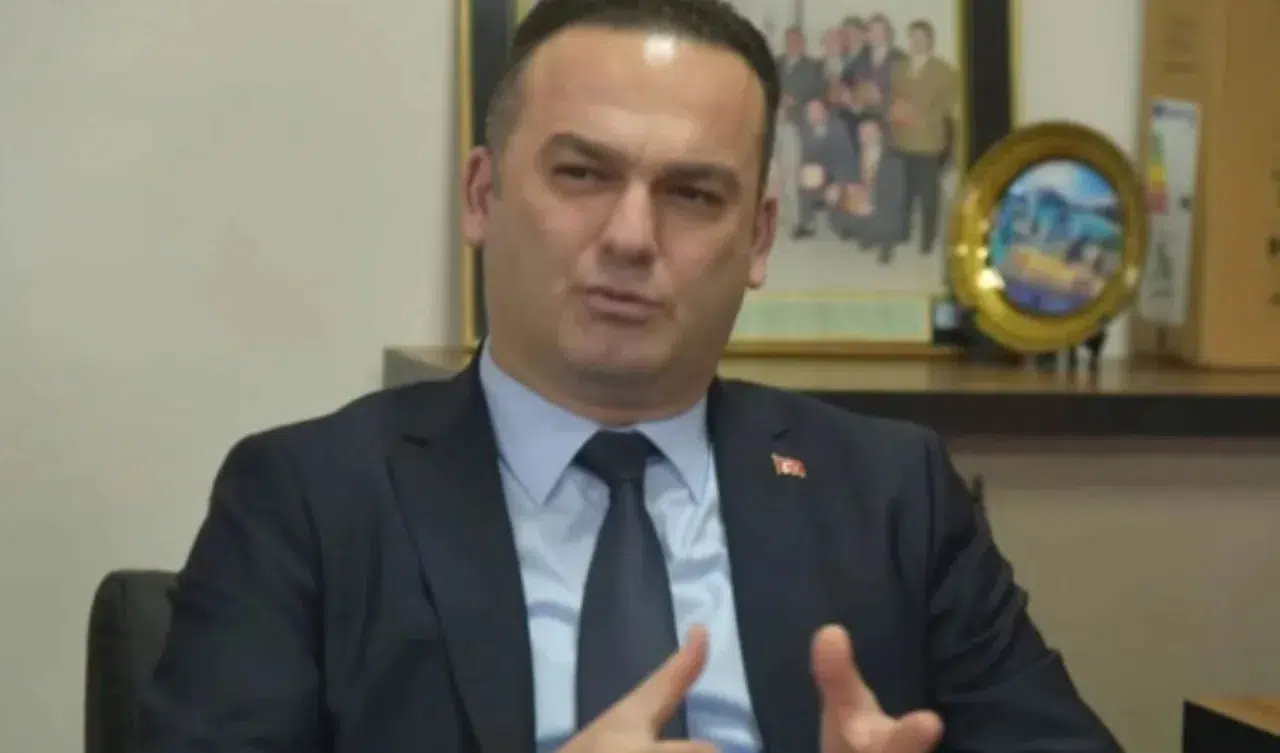 Hasbi Dede'nin mağdur çocuğa attığı mesajlar gün yüzüne çıktı