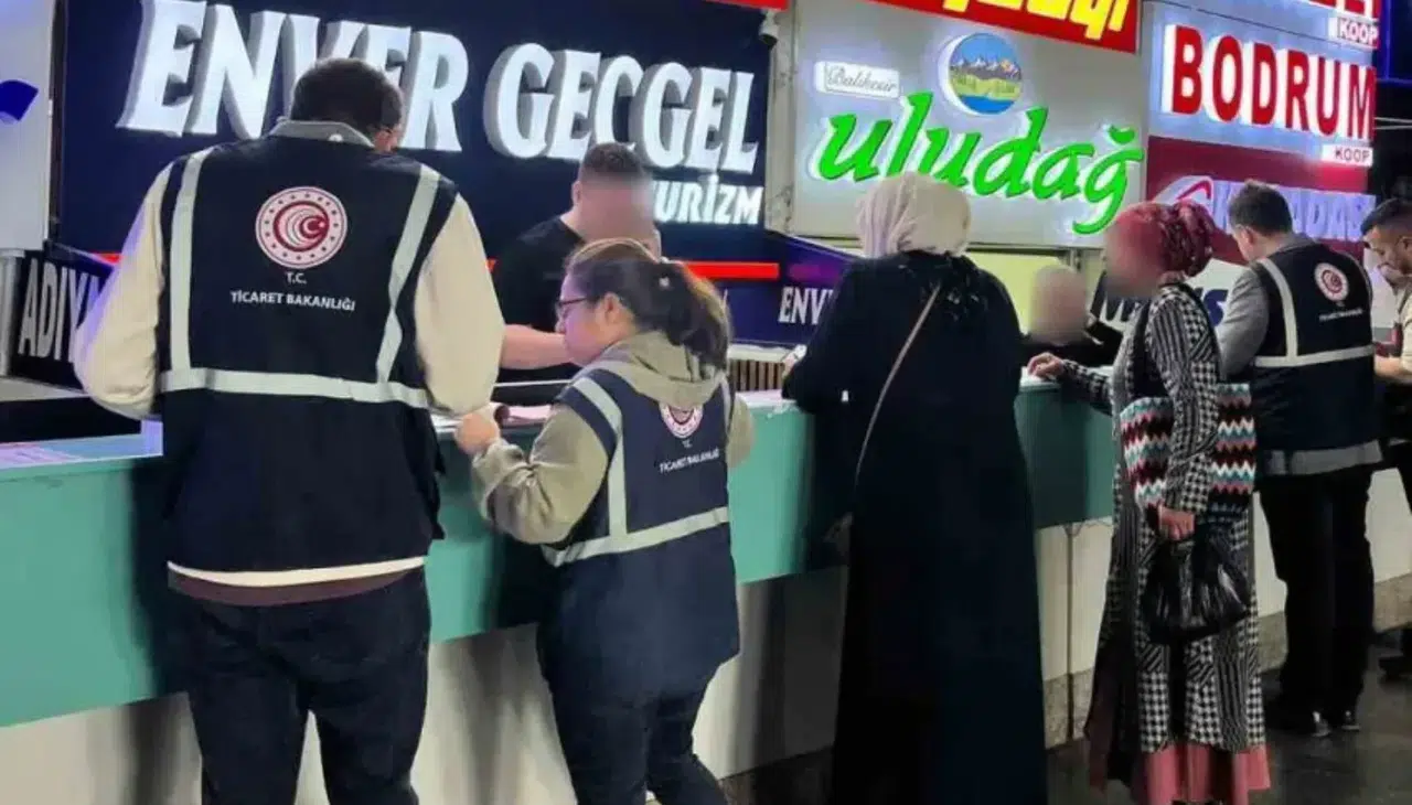 İzmir otogarındaki bayram denetimlerinde işletmelere idari para cezası kesildi