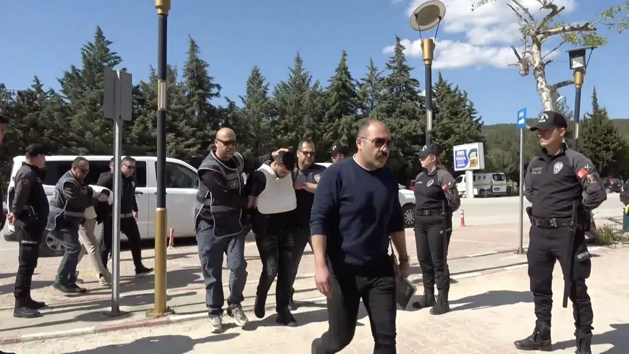 Türkiye'nin Konuştuğu Vahşet! Önce Gömdüler Sonra Mezardan Çıkarıp Yaktılar