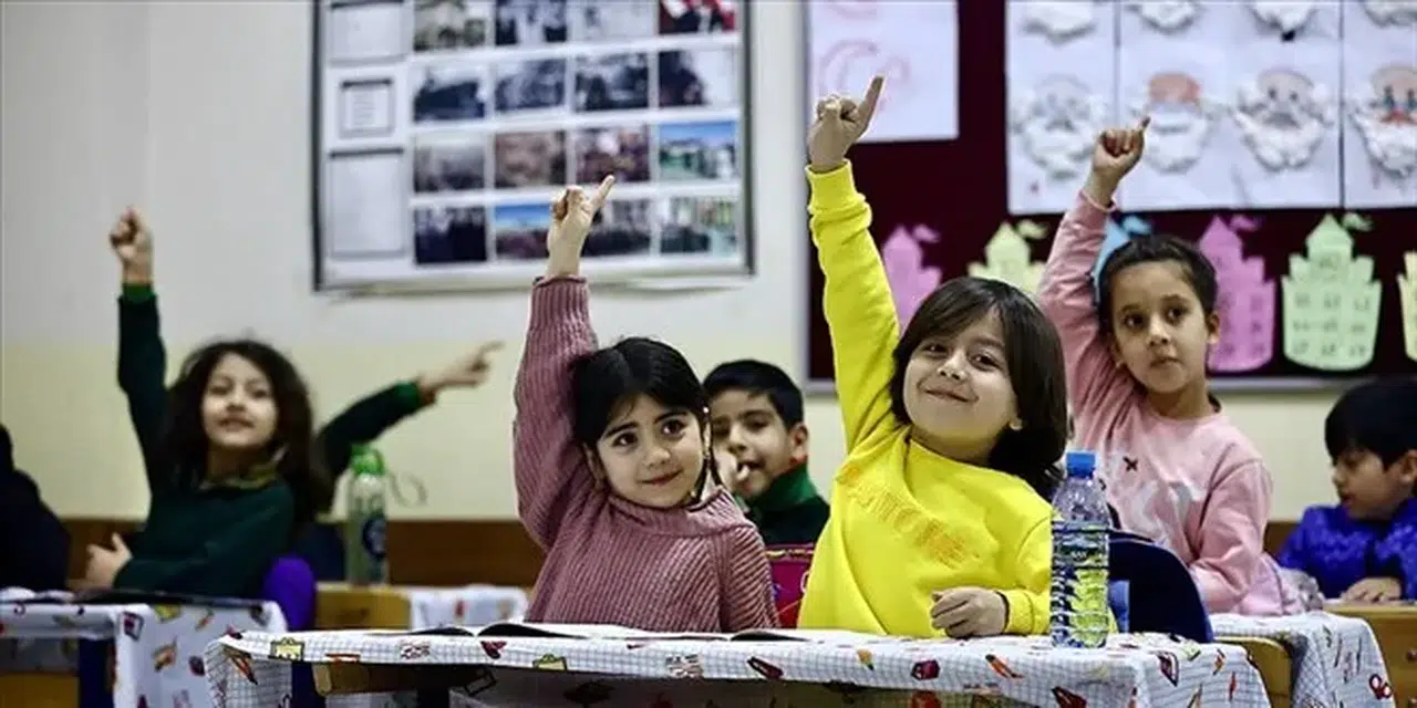 MEB, 2026-2027 yılı takvimini açıkladı: Okullar ne zaman açılacak?