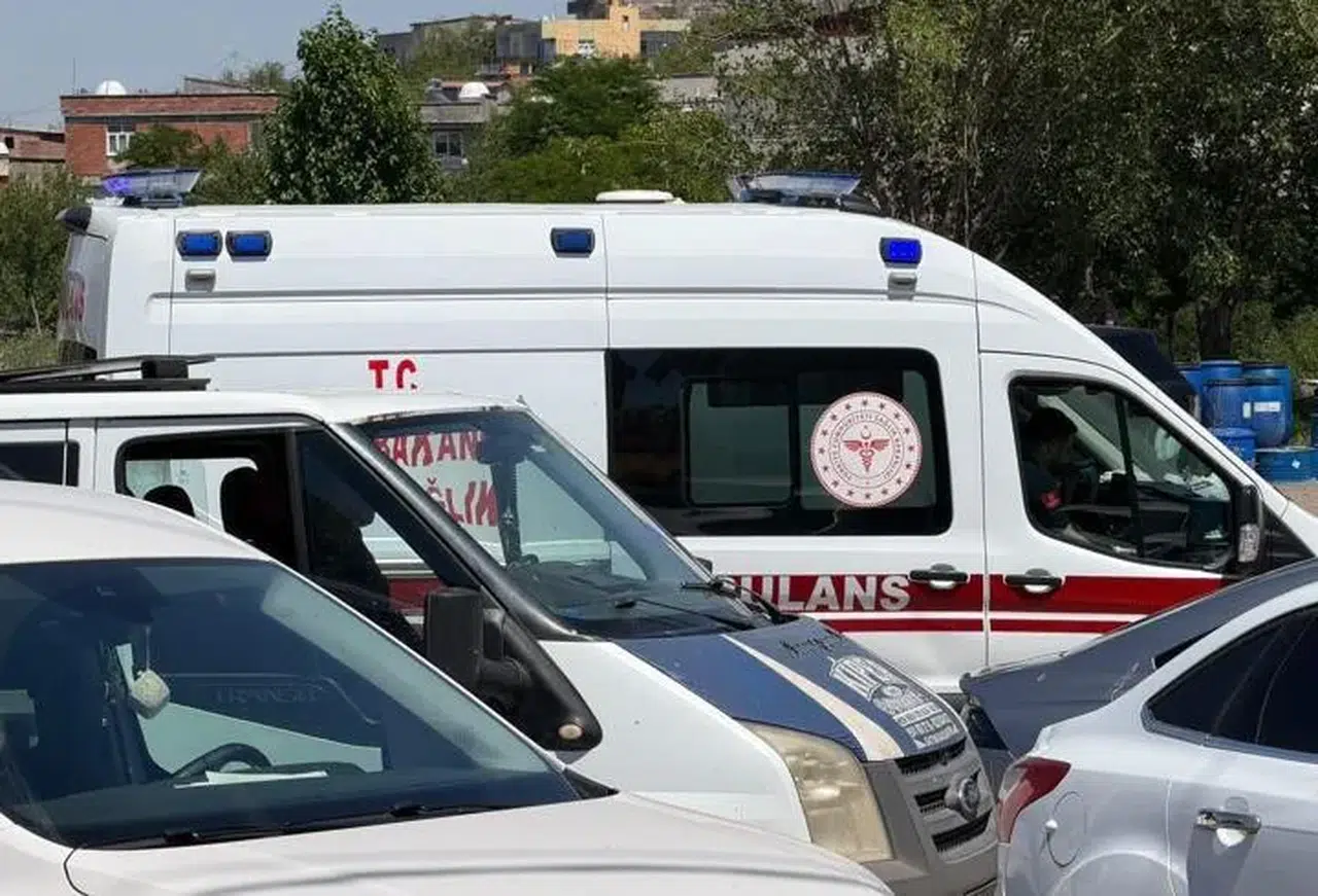Sur'da sosyal medya tartışması kavgaya dönüştü: 6 yaralı
