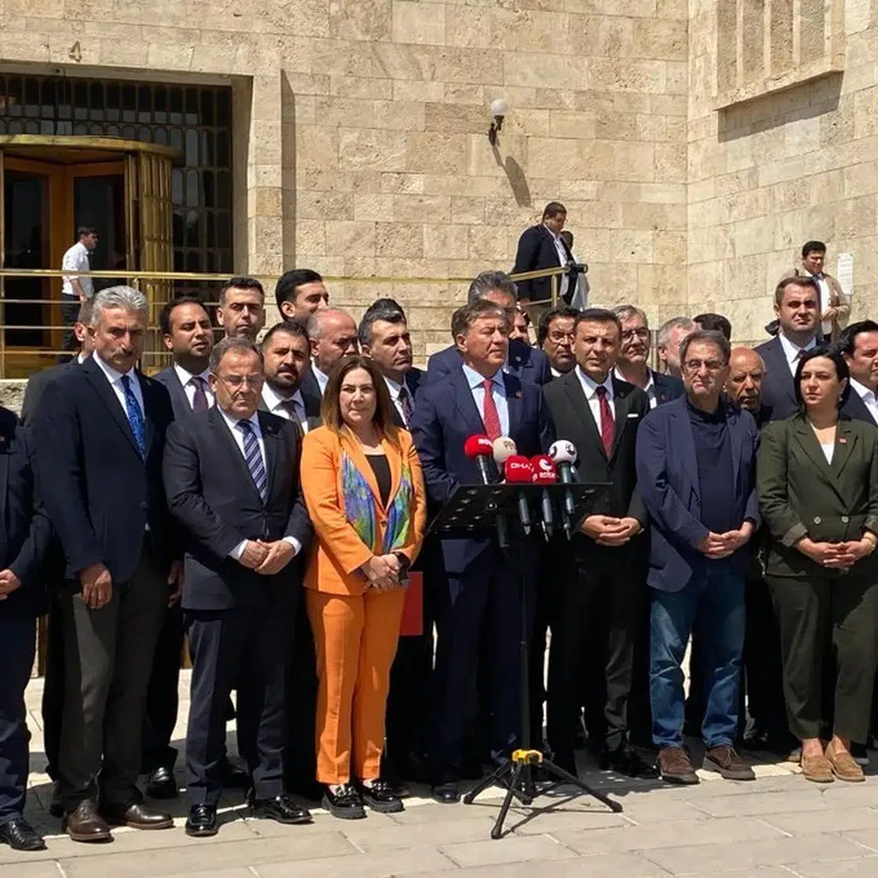 CHP'li 72 il başkanı: "Önce kurultay, sonra iktidar"