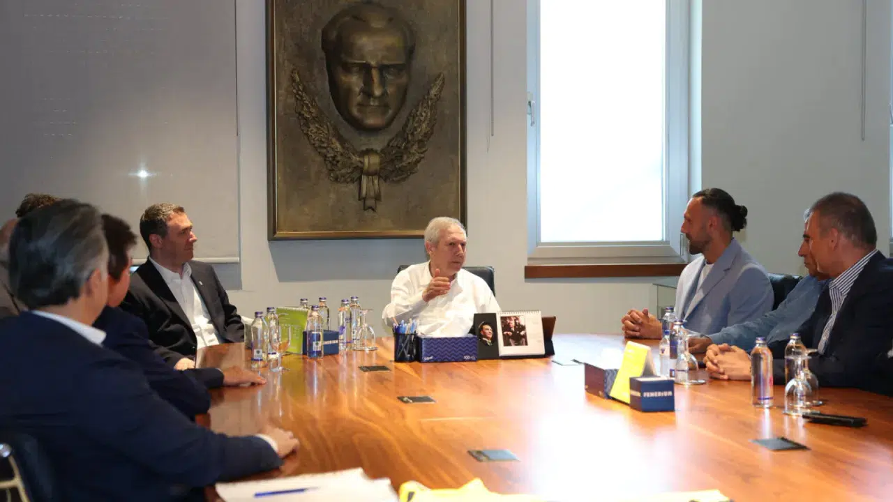 Fenerbahçe, UEFA'nın Kararına Yanıt Vermek İçin İtiraz Sürecini Başlatmaya Hazırlanıyor