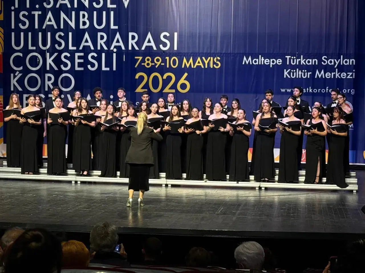 Büyükşehir'in Koroları Ulusal ve Uluslararası Festivallerden Ödüllerle Döndü