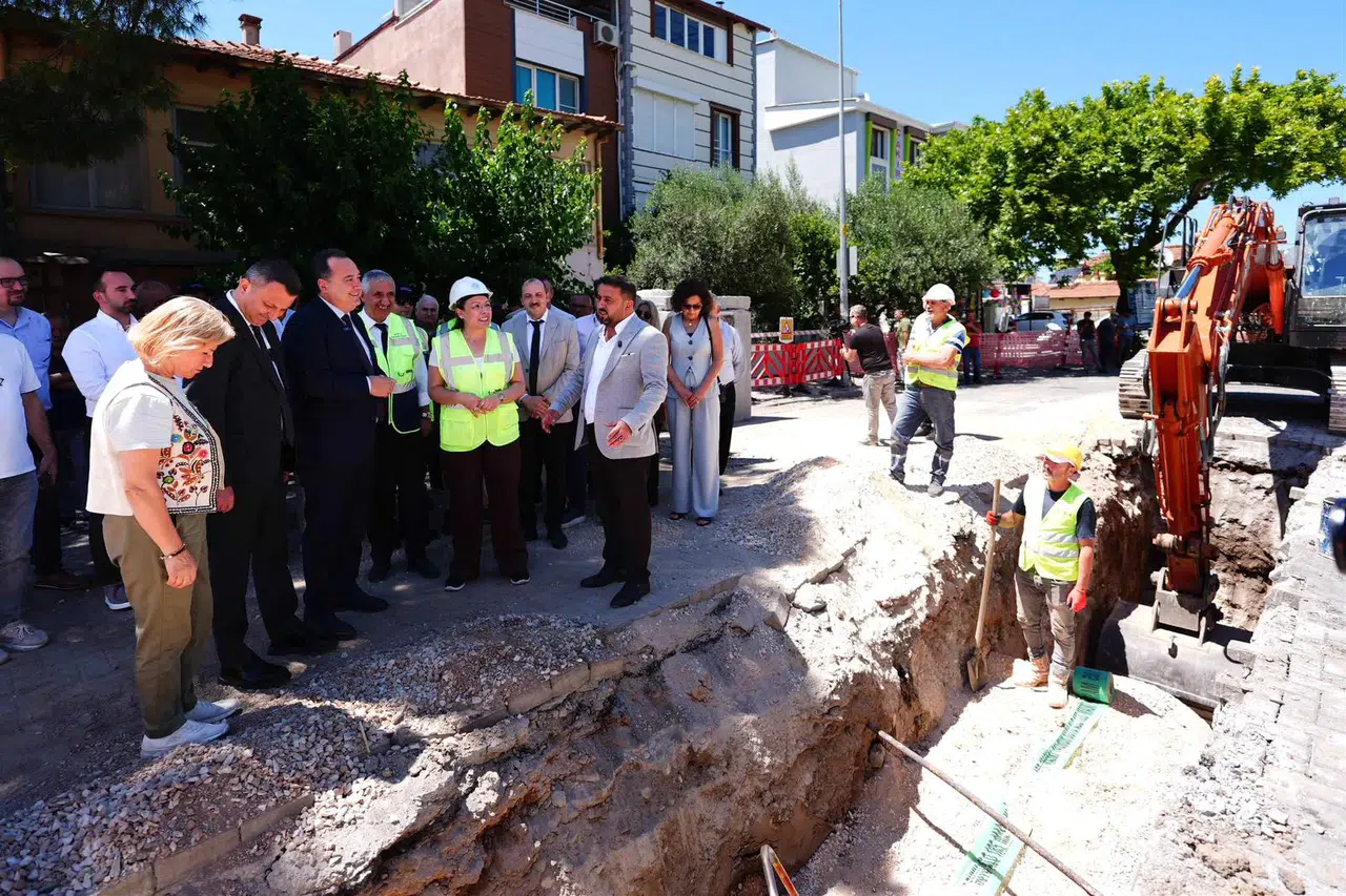 27 Yıllık Sorun Tarih Oluyor: Başkan Dutlulu Akhisar’daki Altyapı Yatırımını İnceledi