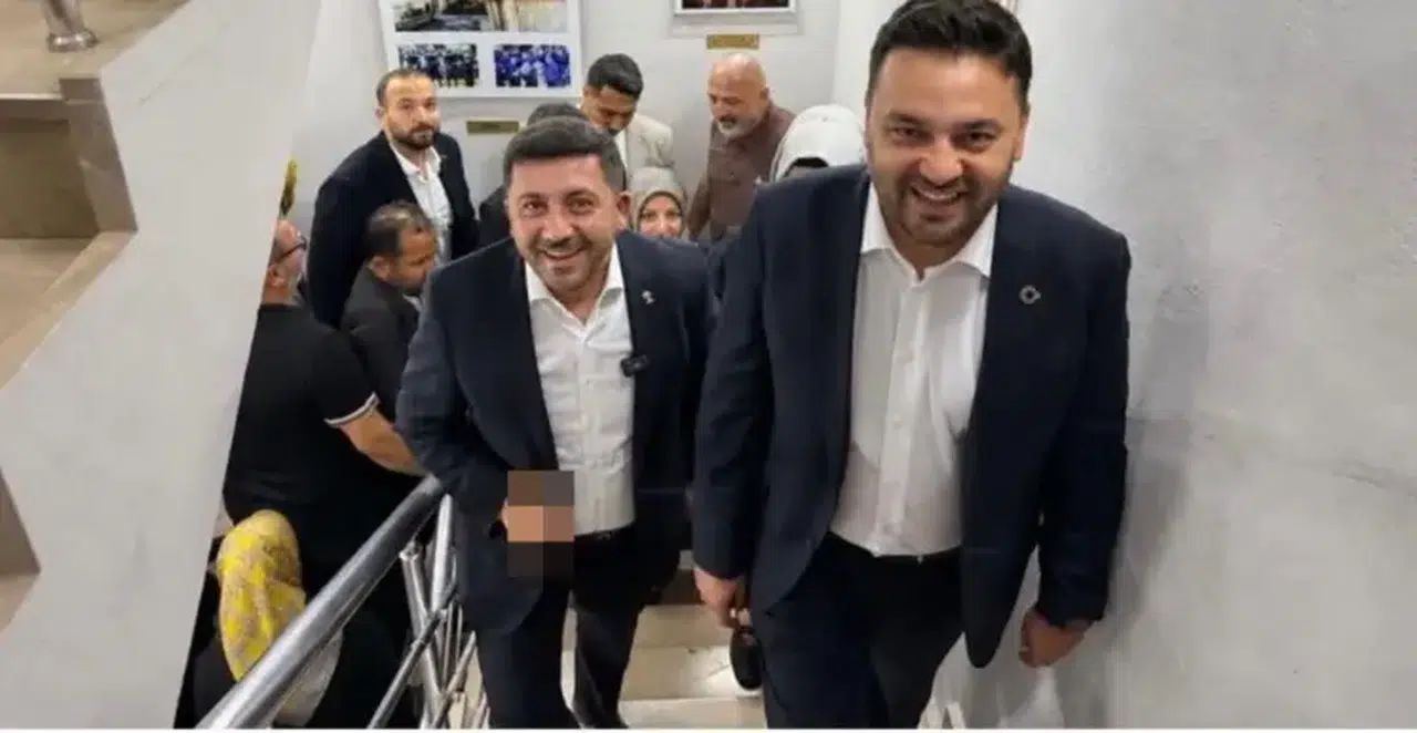 Rasim Arı'nın AK Parti'yi karıştıran o fotoğrafı yapay zeka mı?