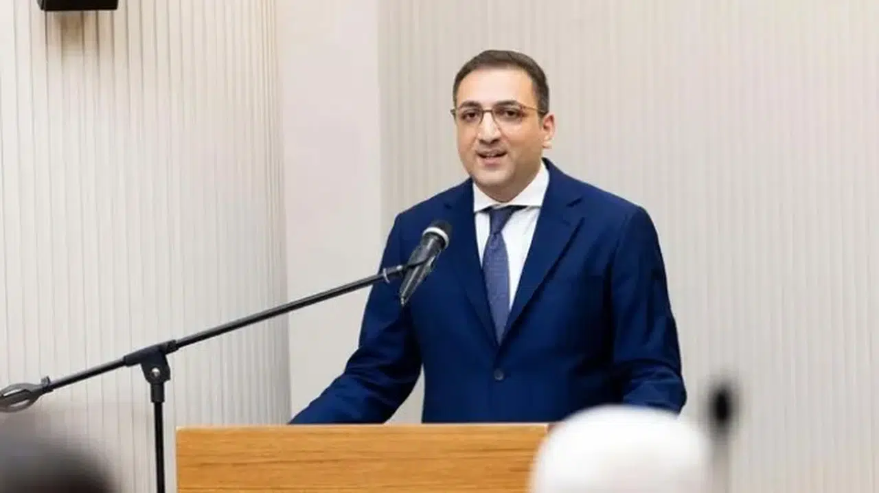 Gözaltına alınan Balçova Belediye Başkanı Onur Yiğit'e ev hapsi verildi