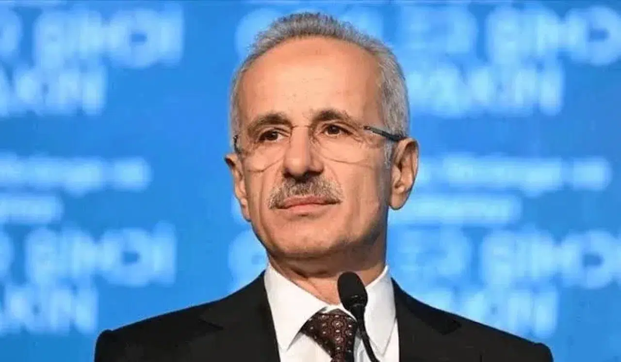 Bakan Uraloğlu: "trafik akışını daha güvenli ve kesintisiz hale getirdik"