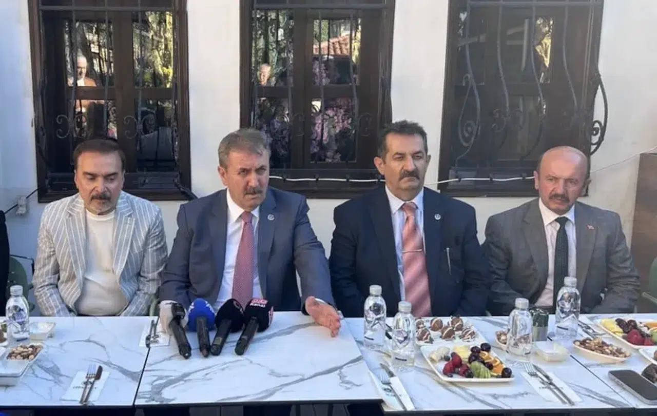 Muhsin Yazıcıoğlu soruşturmasında 19 tutuklama: Mustafa Destici'den net mesaj, "şüpheler aydınlatılmadan kaza demeyiz"