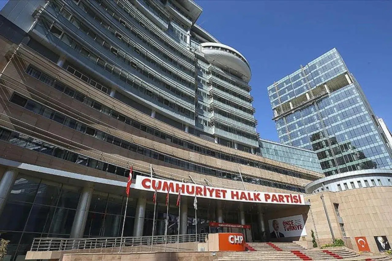 CHP'de grup başkanvekilliği seçimi sonrası protesto iddiası
