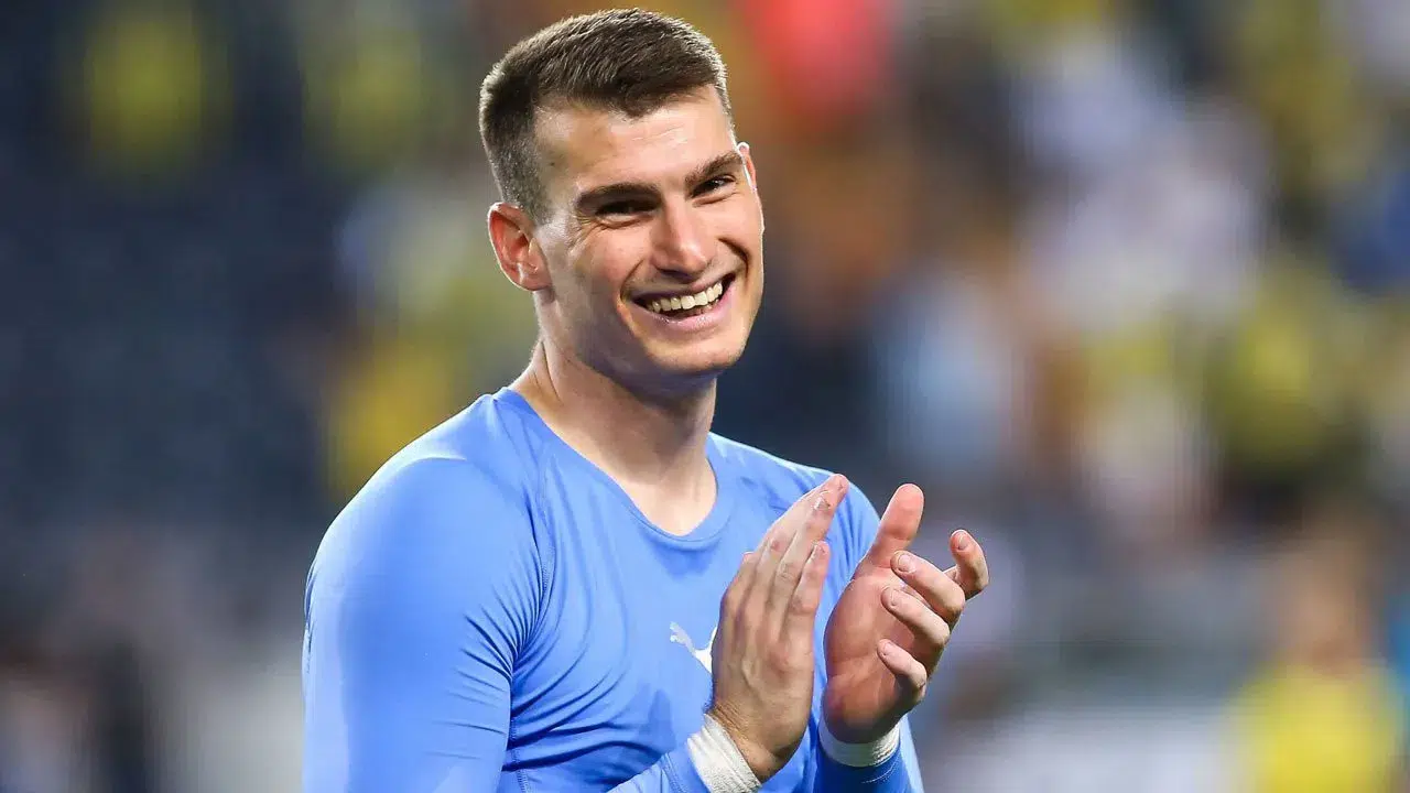 Fenerbahçe, Livakovic transfer iddialarını yalanladı