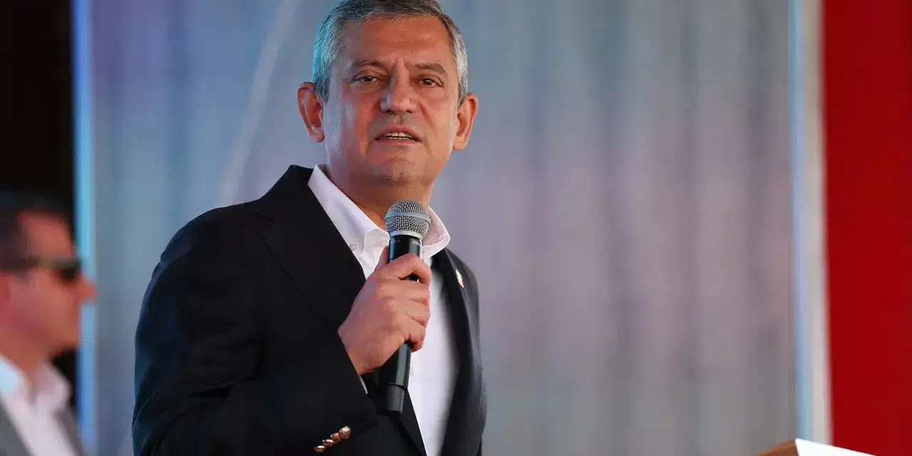 Özgür Özel'den İBB davası uyarısı: Savunmadan korkan iddia makamı iftira makamına mı dönüşür?