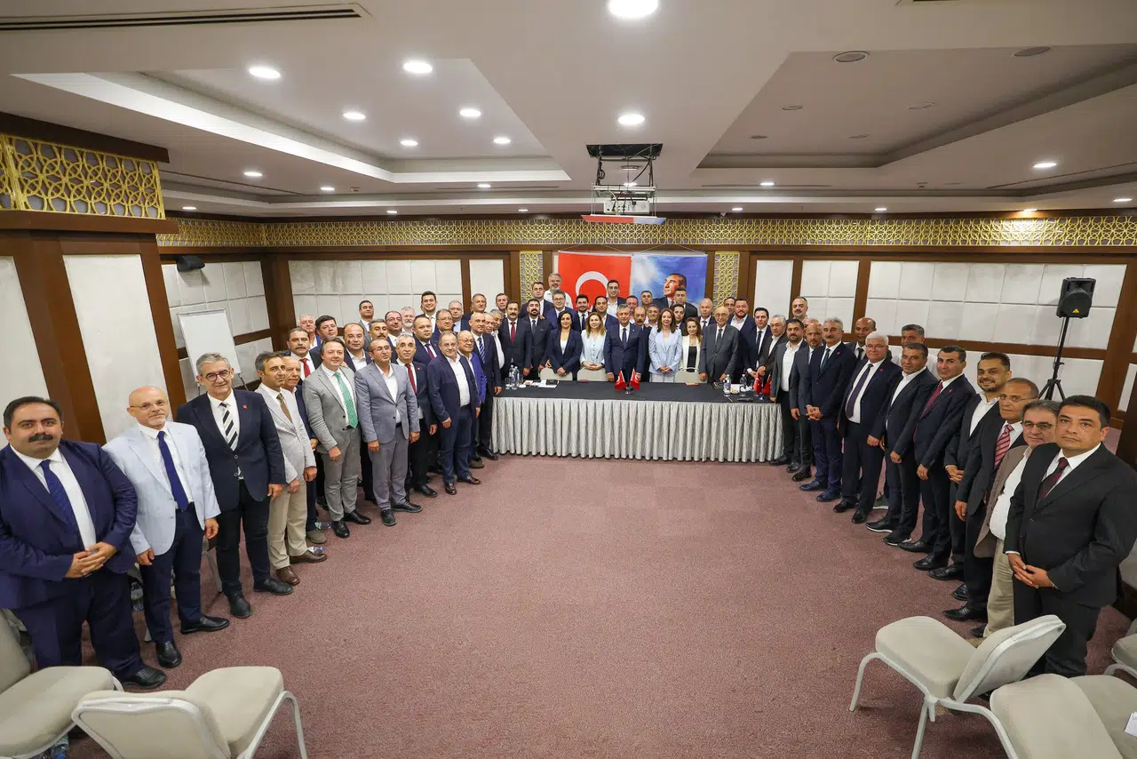 Çağatay Güç'ten yeni parti açıklaması: "Ateşten gömleği giyerek yola çıktık"