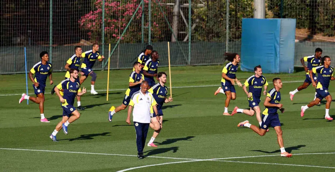 Fenerbahçe, Gornik Zabrze maçının taktiğini çalıştı