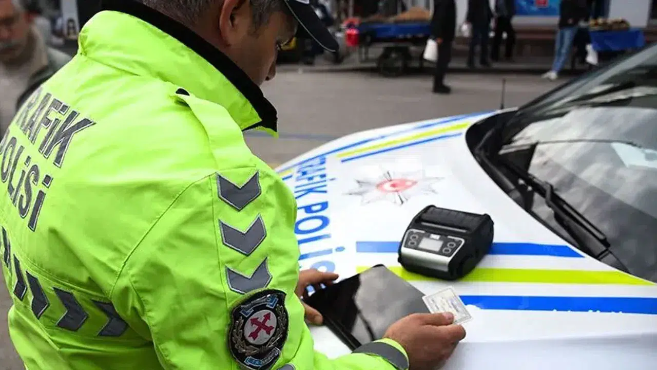 Yeni trafik mevzuatı bisiklet ve skuter kullanıcılarını da kapsıyor, alkollü sürücülere ağır ceza geliyor