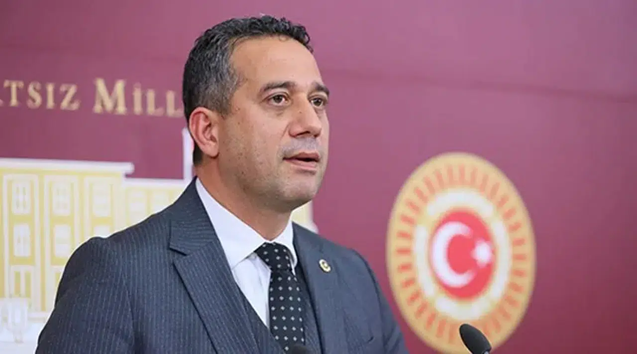 Başarır'dan CHP'de parti içi demokrasi vurgusu: ‘11 seçim kaybeden bir beyefendi geldi ve koltuğa oturdu’
