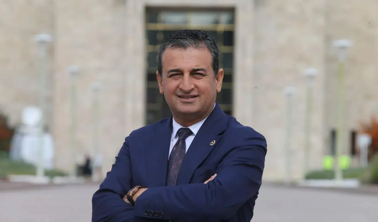 Yeni Parti'den üyelik ve bağış için 'resmi kanal' uyarısı