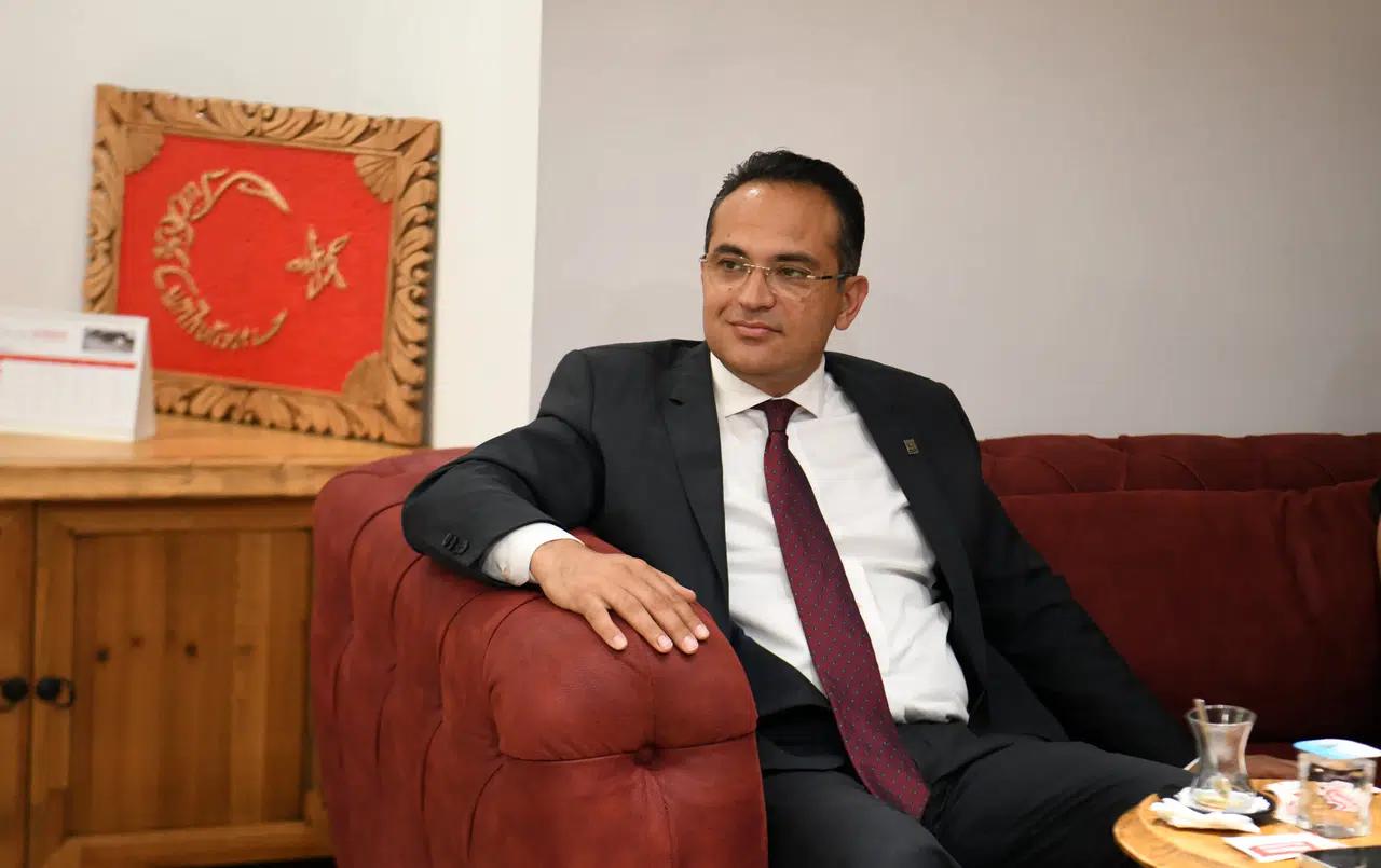 Olgun Atila CHP’den istifa etti: Siyasi yolculuğuna Yeni Parti’de devam edecek