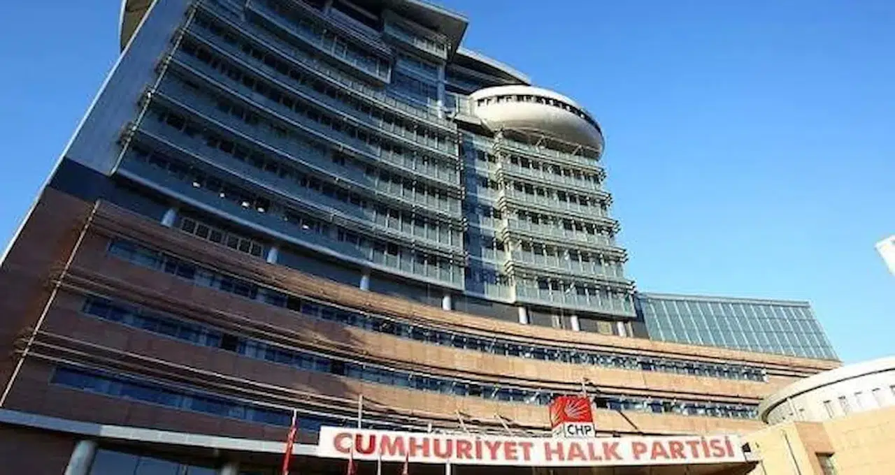 CHP'li belediye meclisinde toplu istifa