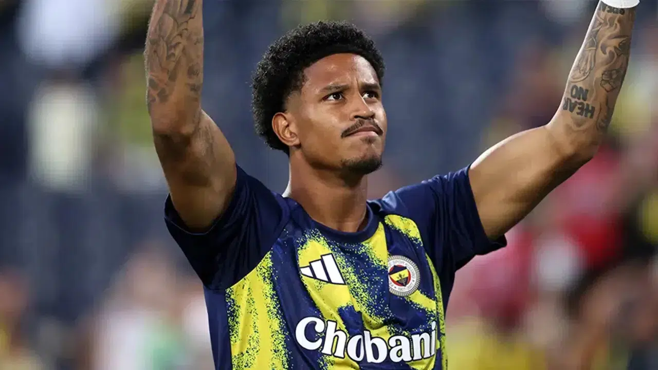 Jayden Oosterwolde Fenerbahçe'den ayrıldı: Roma ile anlaştı