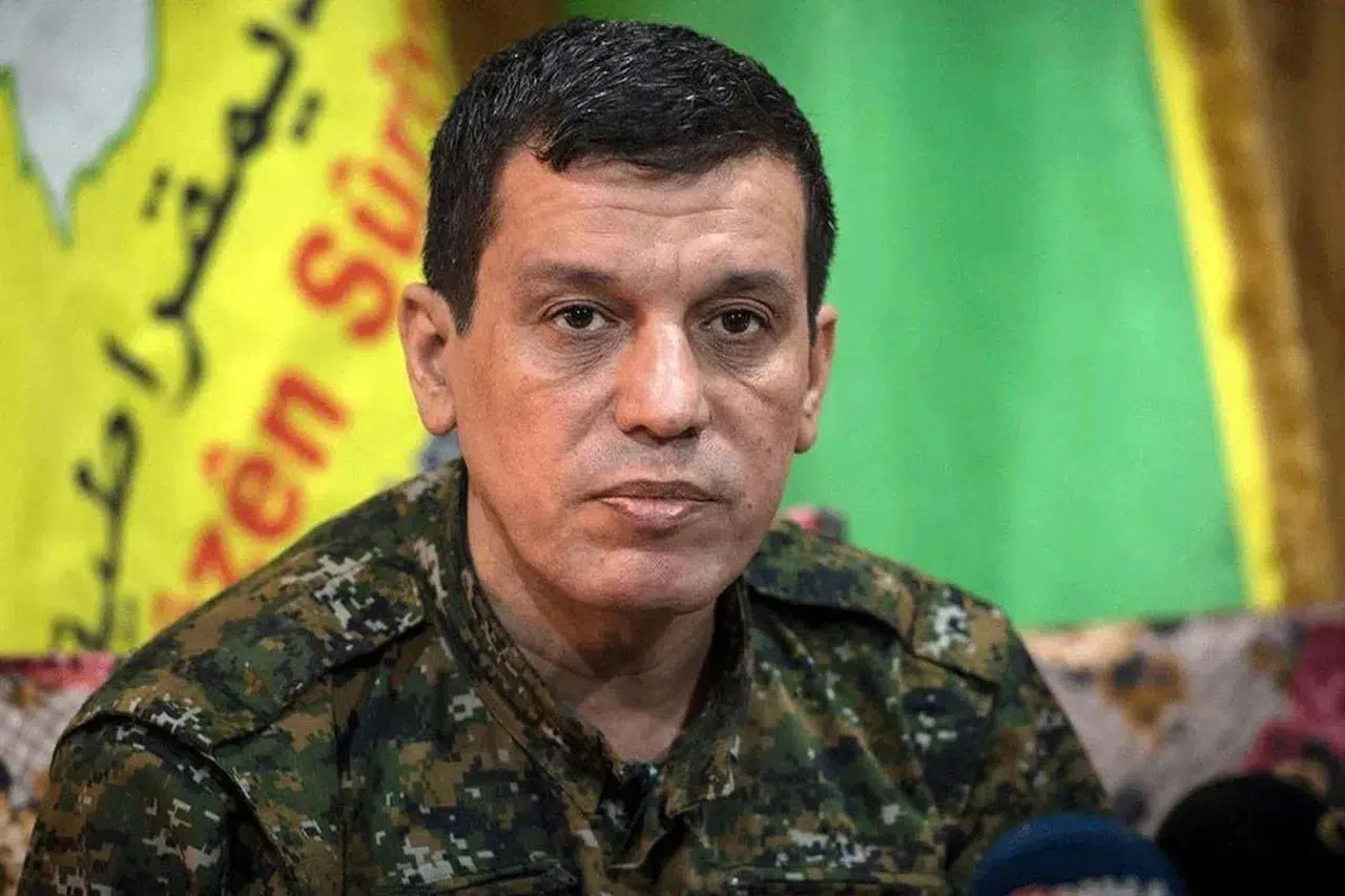 YPG elebaşı Mazlum Abdi örgütün dağıtıldığını ve Şam'a entegre olduğunu ilan etti