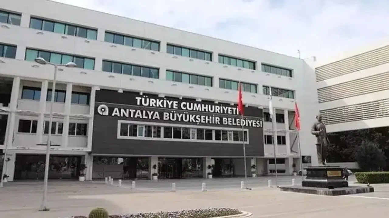Antalya belediyesi soruşturmasında iki şüpheliye tahliye