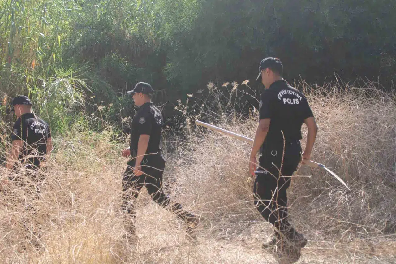 Marmaris'te firari FETÖ'cünün gösterdiği 8 noktada silah ve mühimmat aranıyor