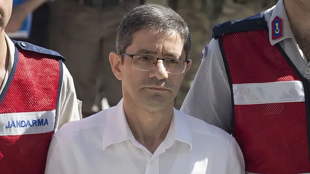 FETÖ soruşturmasında Kemal Batmaz ve Bilal Köseoğlu'nun kızları gözaltında