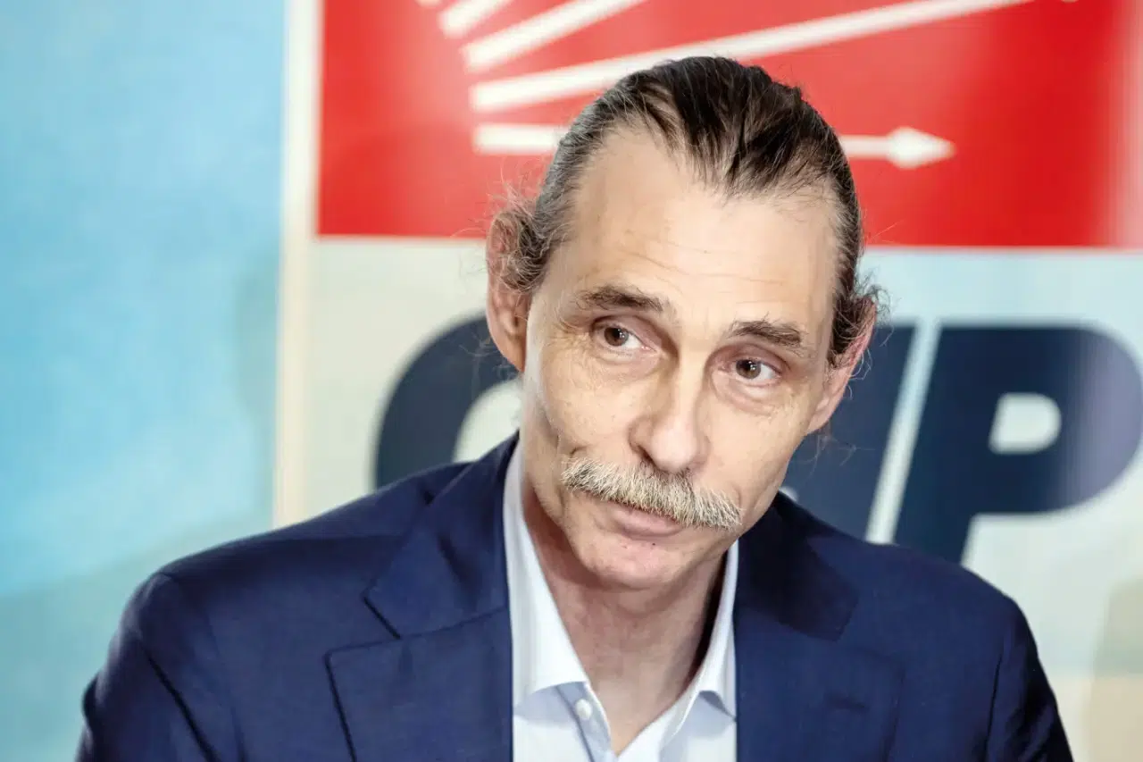 Etimesgut Belediye Başkanı Erdal Beşikçioğlu ve 39 kişi tutuklandı