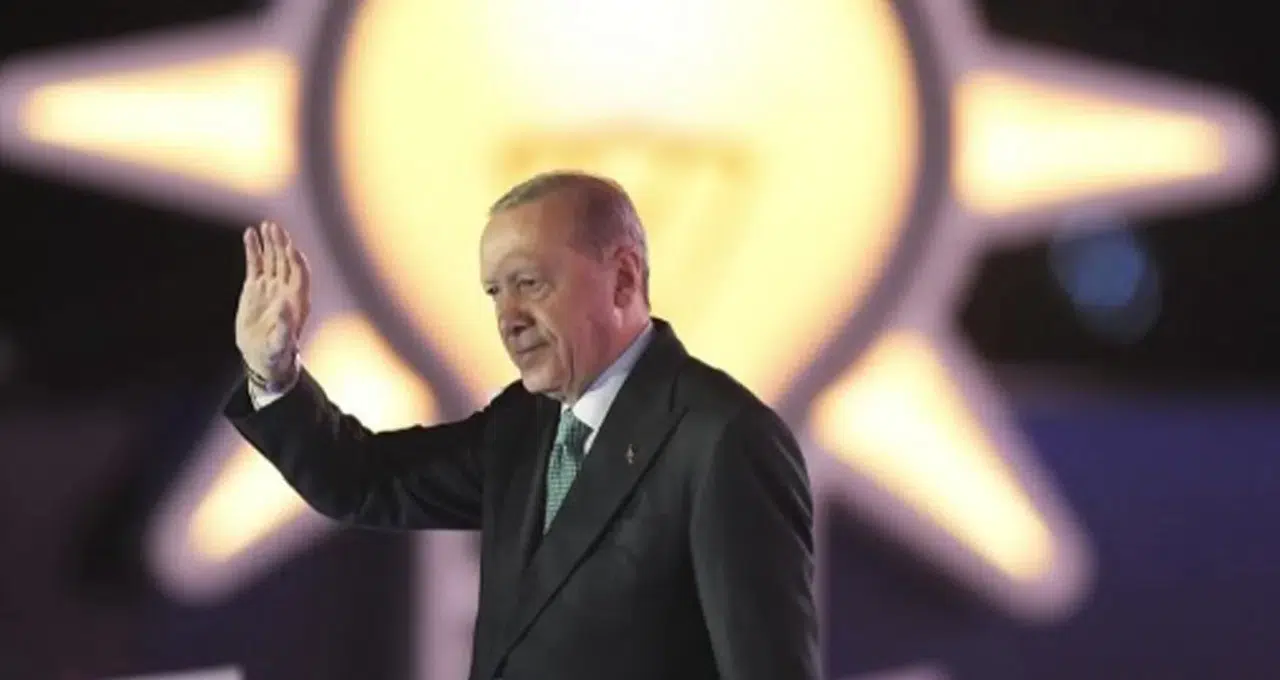 Ankara'da üç CHP'li belediye başkanının daha AK Parti'ye geçeceği iddia edildi