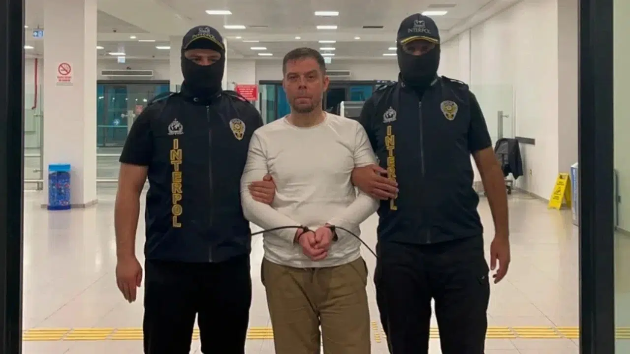 Arjantin'den iade edilen Serkan Kurtuluş İzmir'de tutuklandı