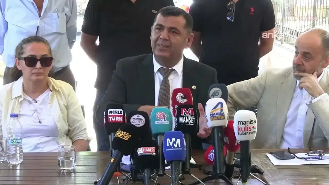 CHP Manisa İl Başkanı Engin Uzun sağlık sorunları nedeniyle istifa etti
