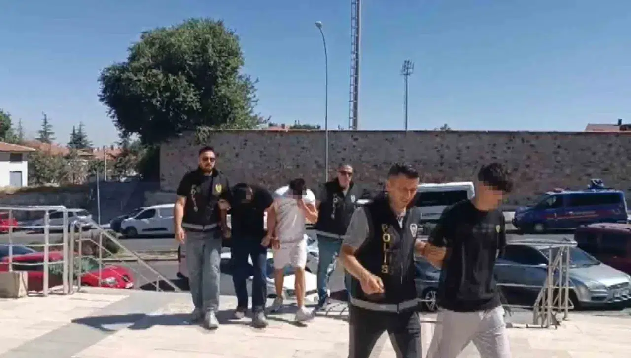 Sazan sarmalı dolandırıcılığına 3 ilde operasyon: 2 tutuklama