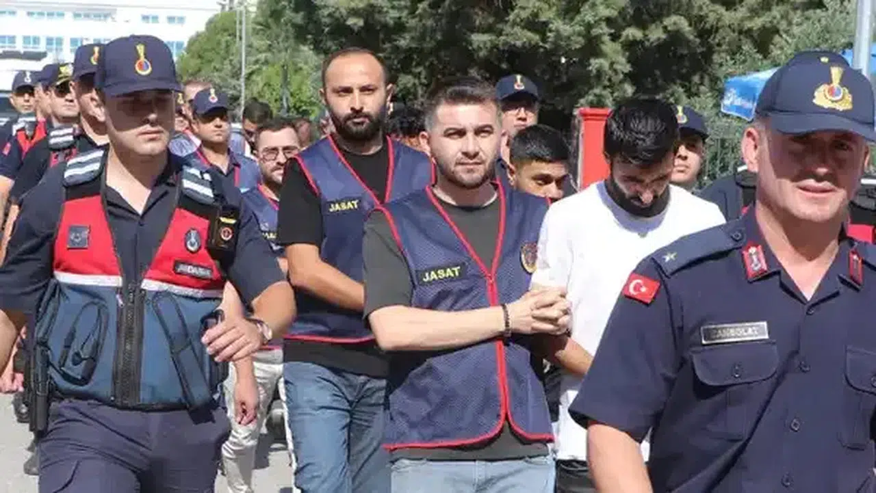 Dolandırıcıların kurye yöntemi deşifre oldu: 4 milyonluk vurgunda sahte iş ilanı detayı