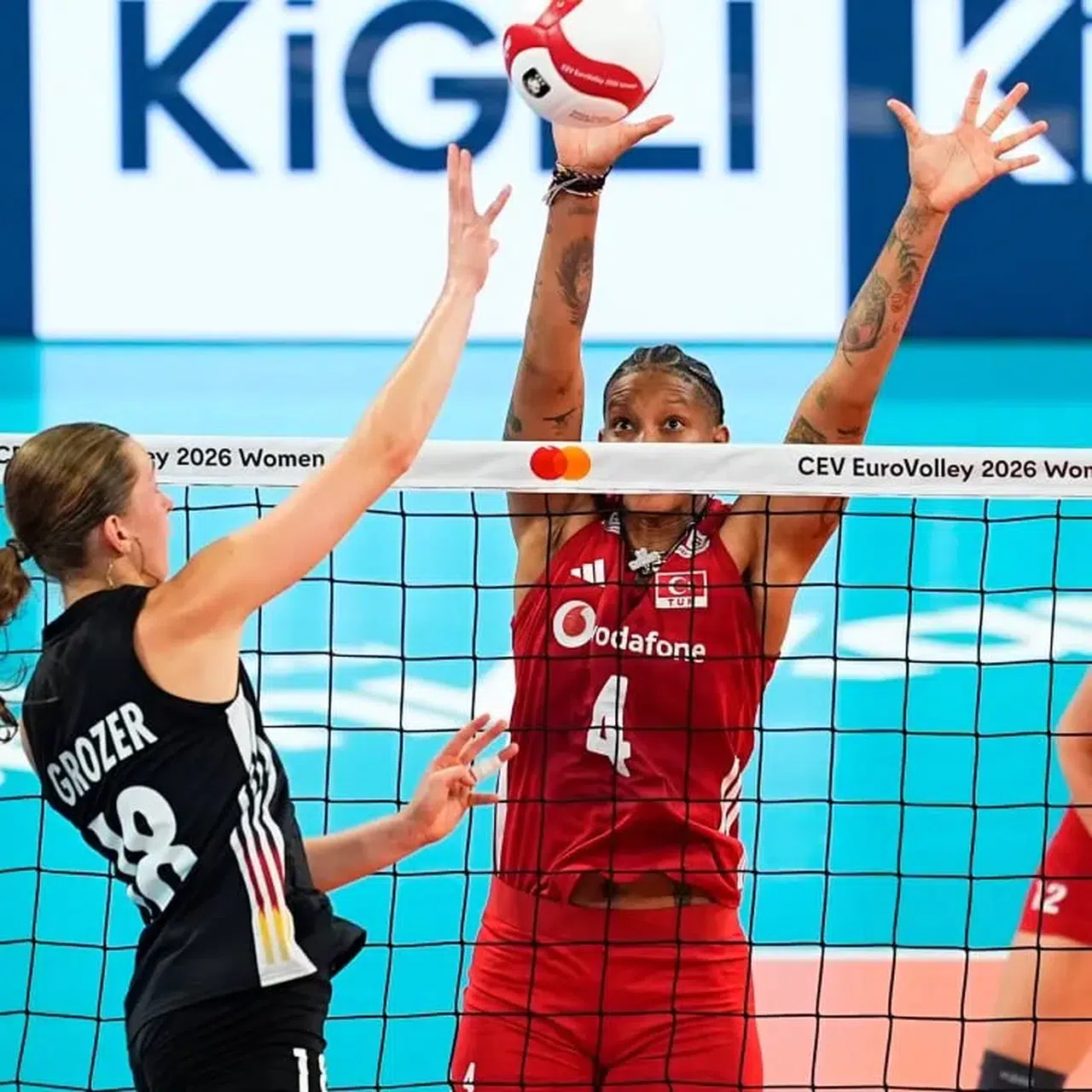 A Milli Kadın Voleybol Takımı, Almanya'yı 3-1 yenerek grup liderliğini sürdürdü