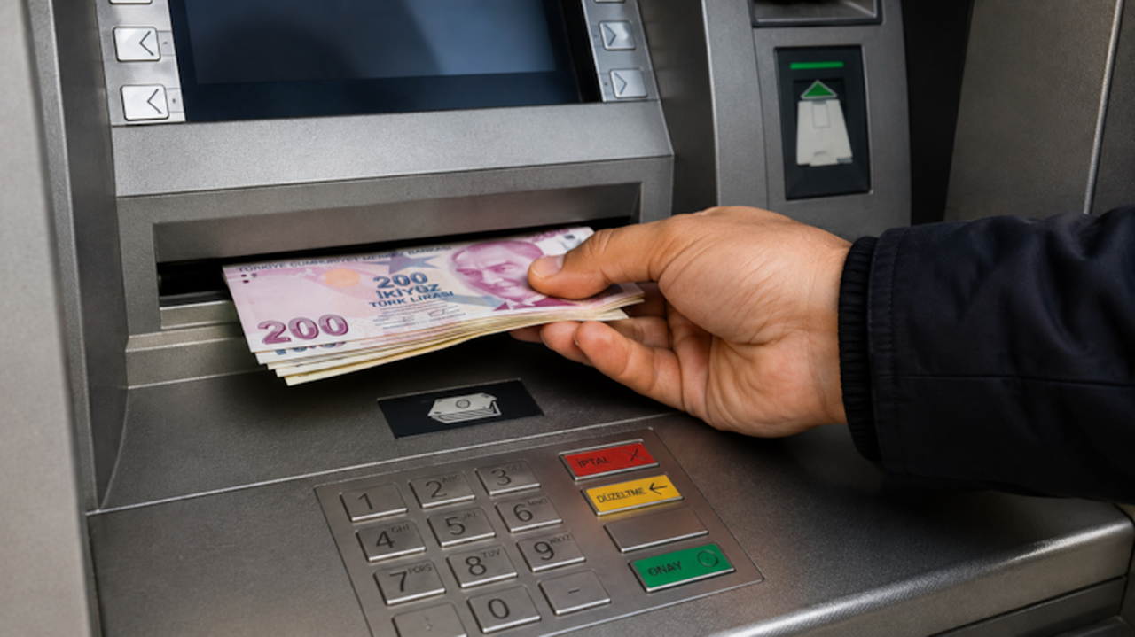 ATM'lerden 10, 20 ve 50 TL'lik banknotlar kaldırıldı