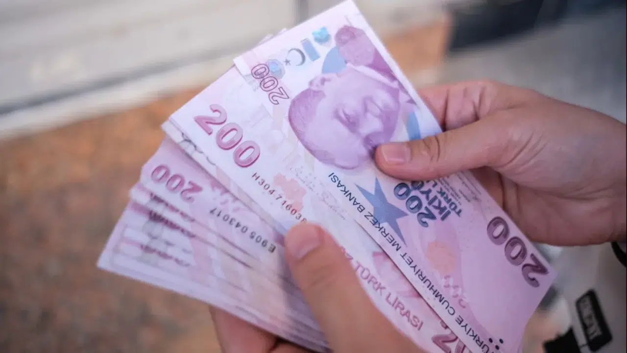 Gizemli yatırımcı tek gecede fondan 45 milyar TL çekti