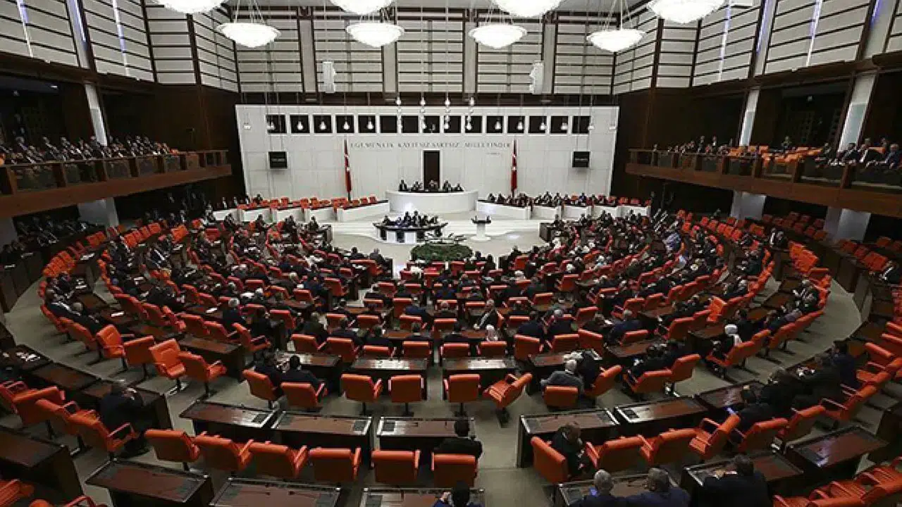 Tbmm Okul Saldırılarının Nedenlerini Araştırma Komisyonu Manisa'da Çalışmalara Başladı