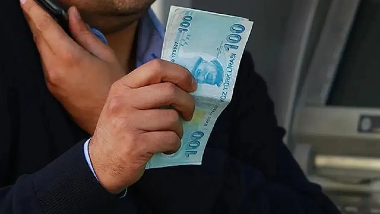 Antalya'da 82 kişiyi 233 milyon lira dolandıran şebekeye suç duyurusu