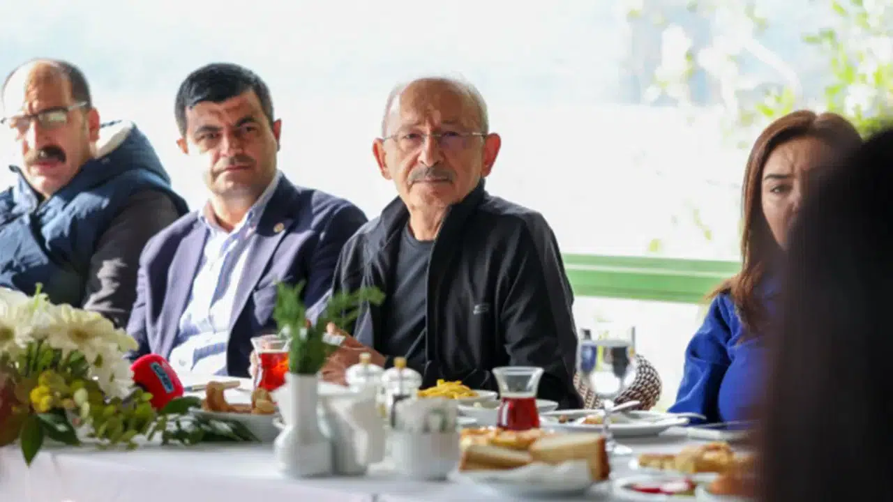 Kılıçdaroğlu: İBB başkanlığı halk iradesine ait, ayak oyunlarıyla değil, CHP’li biri gelmeli