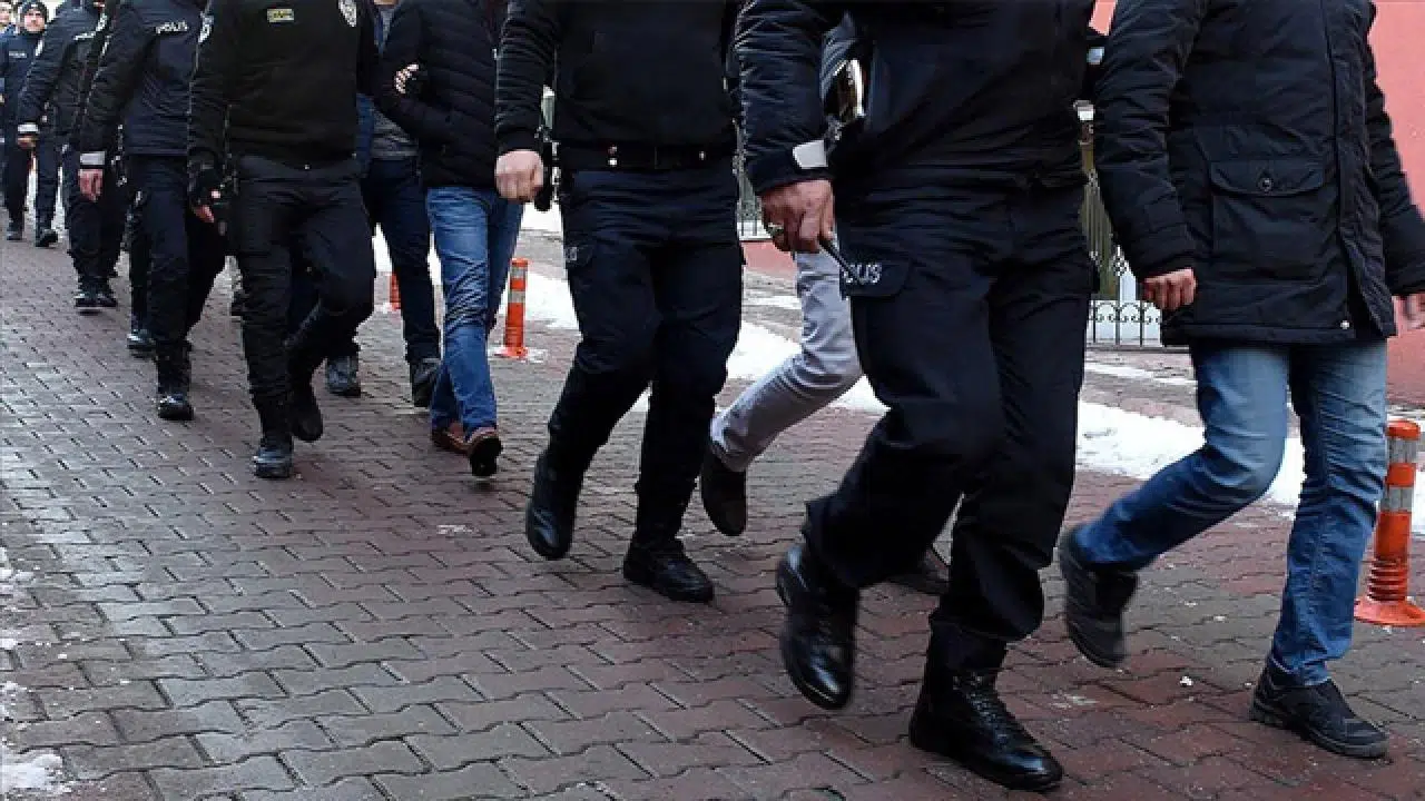Ankara'da FETÖ operasyonu: 7 şüpheli tutuklandı