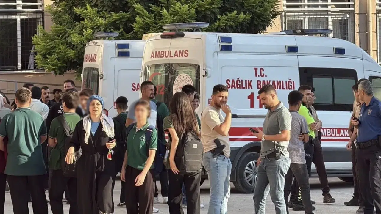 Manisa'daki okul saldırısında ağır yaralı 3 öğrencinin hayati tehlikesi kalmadı