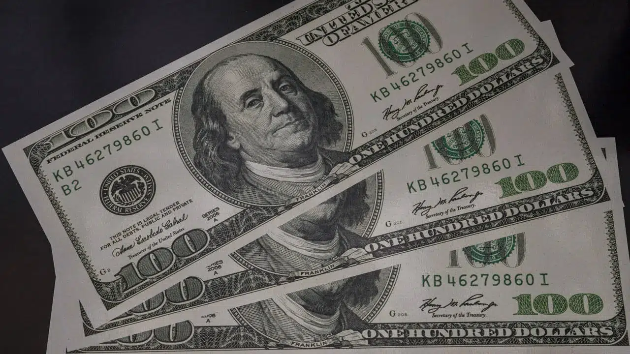 Dolar endeksi Fed beklentileriyle 2 ayın zirvesine çıktı