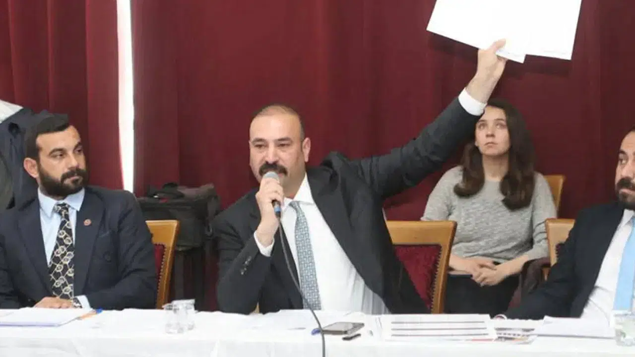Adalar Belediyesi'nde çoğunluk sağlanamadı, tutuklu başkan yardımcısı istifa etti