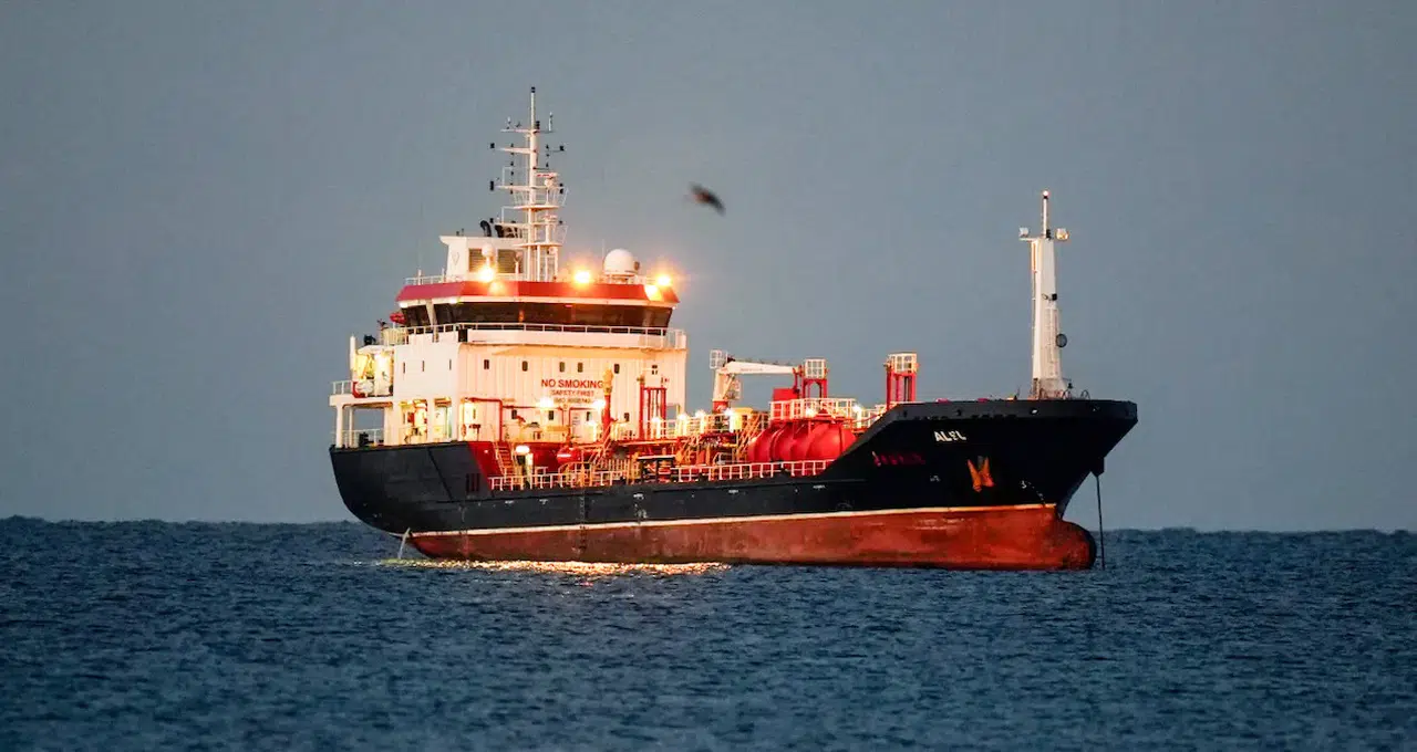 Silivri'deki gemi faciasında kaptanlar: 'Karşı taraf çarptı, AIS kapalıydı