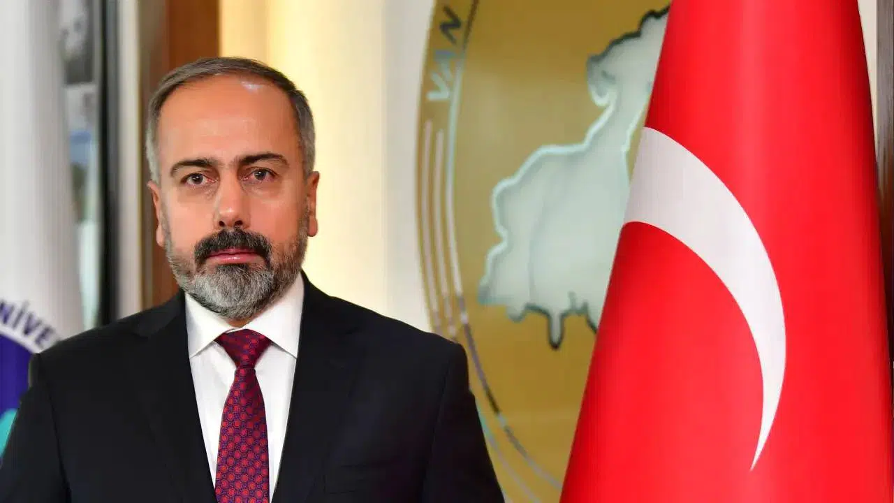 MEB, Van Yüzüncü Yıl Üniversitesi rektörü hakkındaki iddiaları Yükseköğretim Denetleme Kurulu'na gönderdi