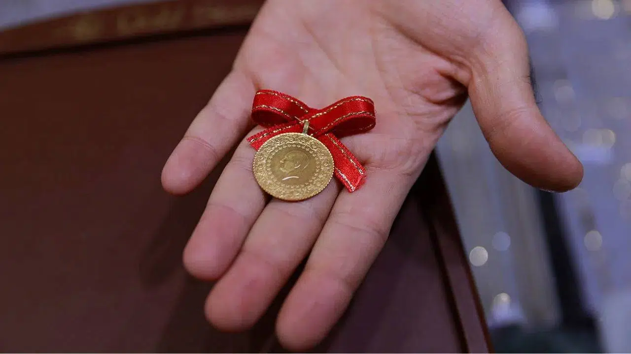 Altının ons fiyatı yıl sonuna kadar 4 bin 500–5 bin dolar aralığını görebilir