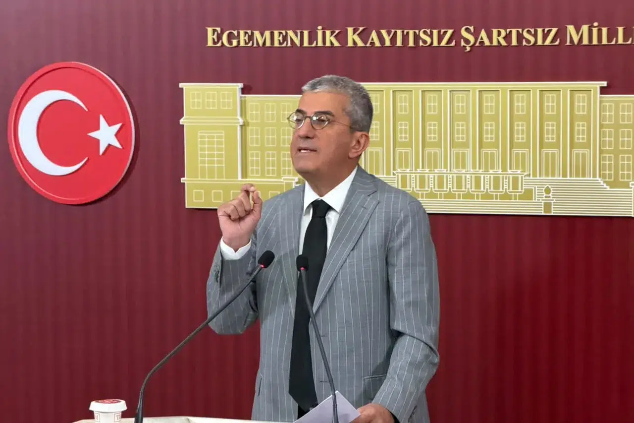 Yeni Parti'den Mansur Yavaş'a destek: Burada bir sorun yok